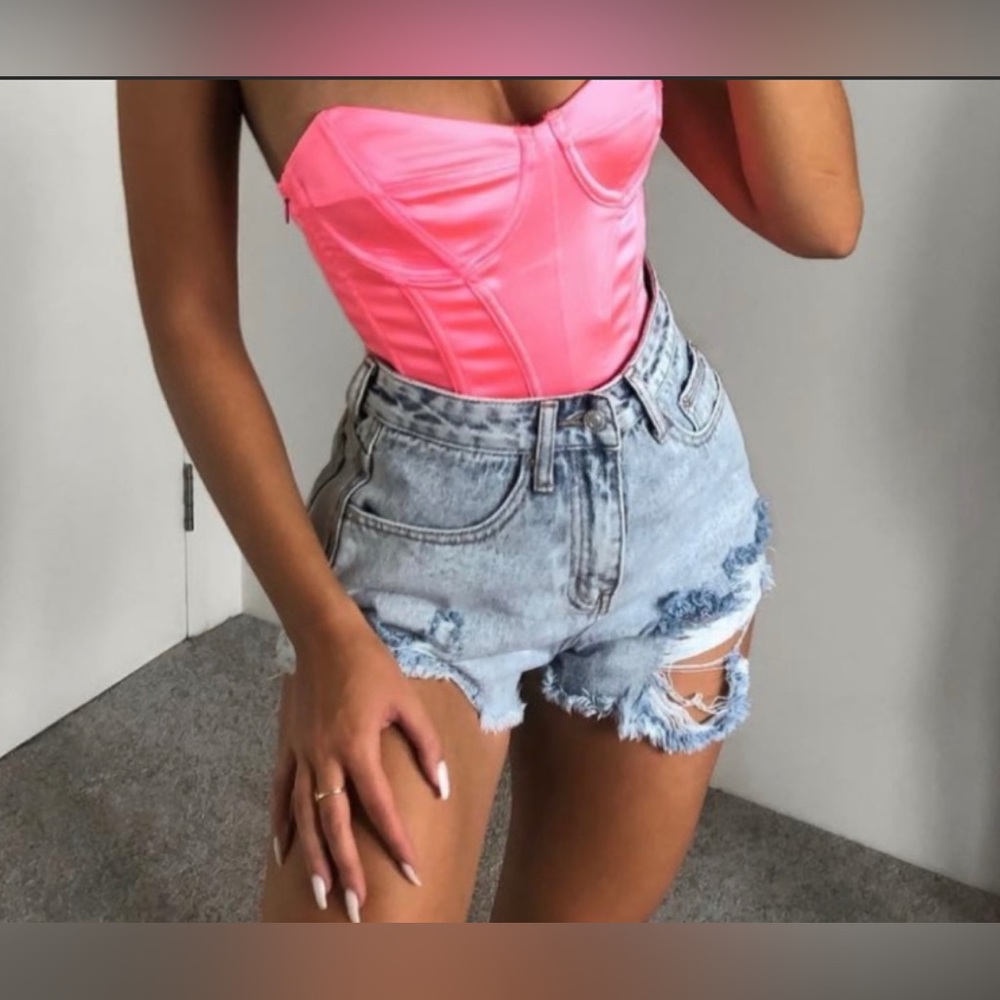 White Fox Boutique: Bring the heat bodysuit neon pink